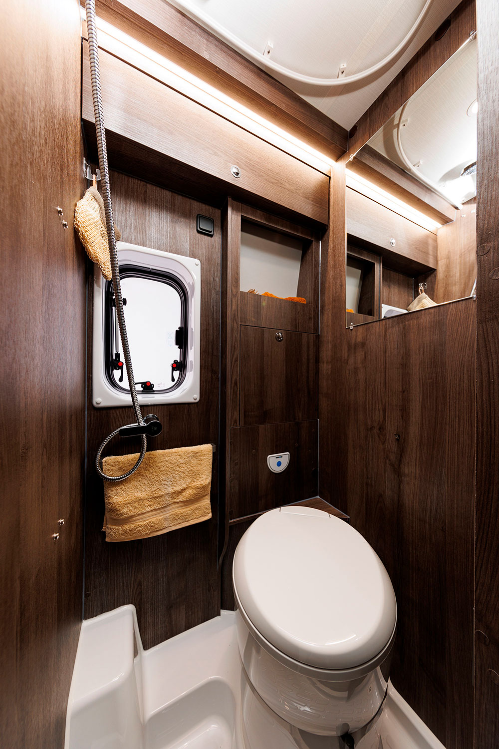 Benimar BENIVAN 160UP